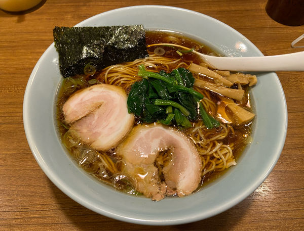 「中華そば（細麺）（清湯正油）」@麺通の写真