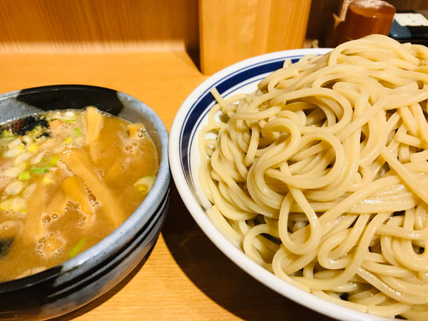 「つけメンマ 大盛 (600g) 1,150円 味玉 100円」@孫鈴舎の写真