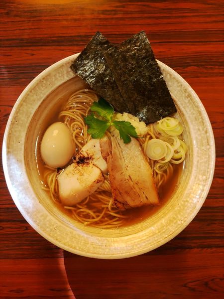 「煮干しそば(並)+味玉  ﾒﾝﾏ抜き」@麺屋 ひな多の写真