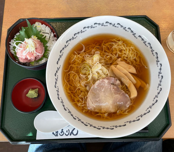 「八戸らーめんミニネギトロ丼セット」@烹鱗の写真