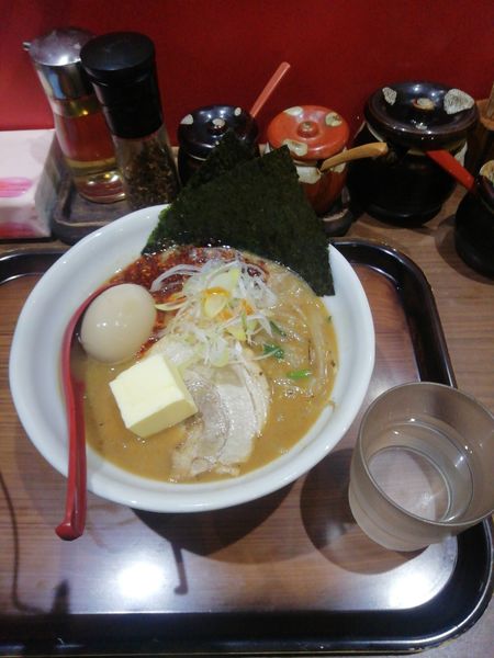 「特製辛味噌ラーメン＋バター １２７０円」@らーめん 蓮の写真