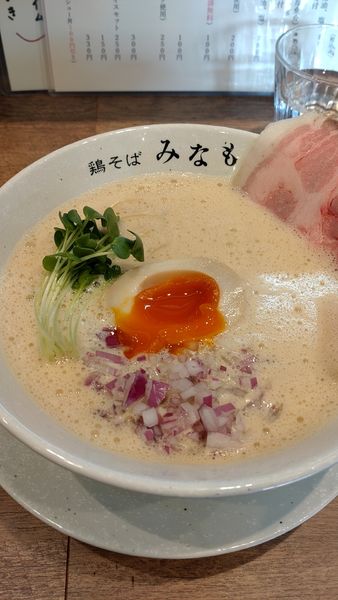 「鶏白湯そば(醤油)880円税込」@鶏そば みなもの写真