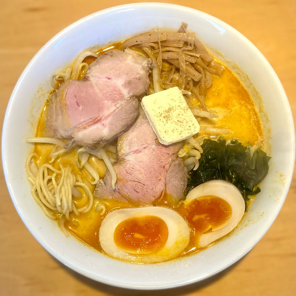 「みそカレー牛乳らーめん ¥880円（味玉＋120円）」@麺匠 喜楽々の写真