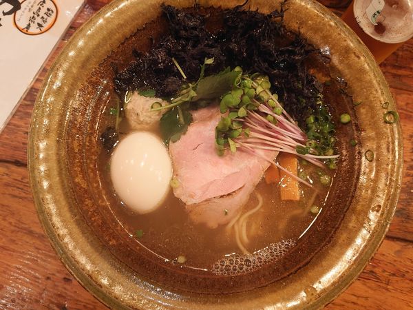 「鶏煮干しそば　ばりのせ」@鶏そば HIBARIの写真