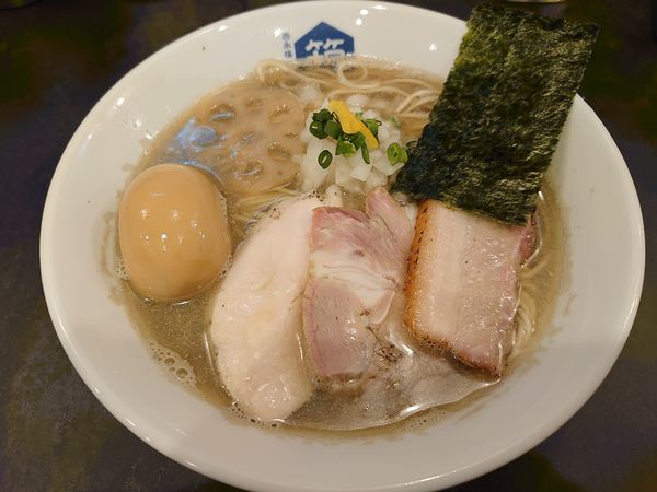 「特製煮干らーめん」@西永福の煮干箱の写真