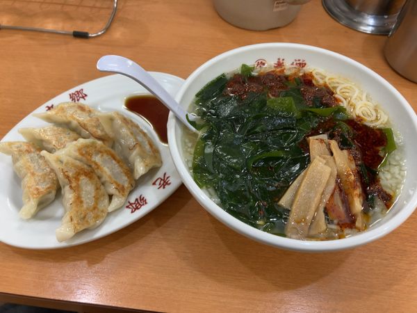 「タンメン　餃子」@老郷 本店の写真