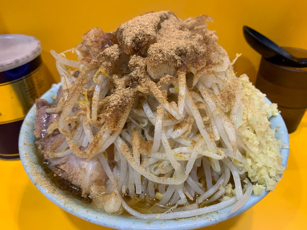 「小ラーメンRシューズ生姜和風BBニンニクアブラマシマシヤサイ」@ラーメン二郎 八王子野猿街道店2の写真