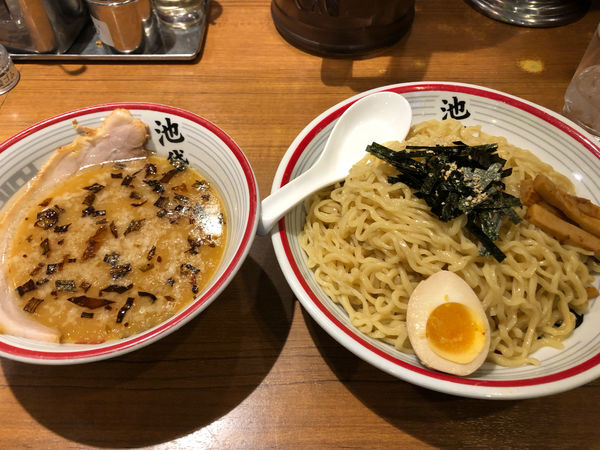 「東京豚骨つけ麺」@屯ちん 池袋本店の写真