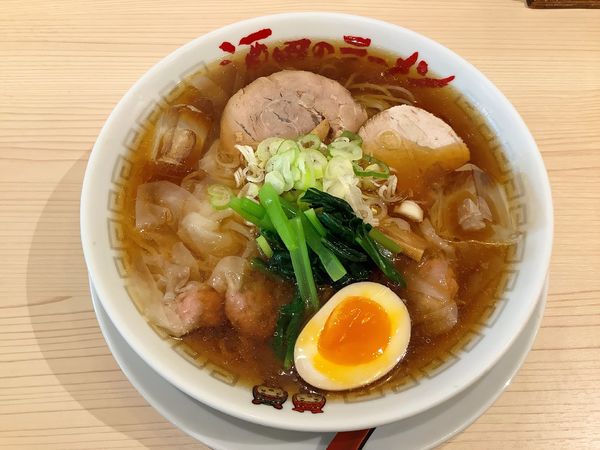 「【夏季限定】冷やしワンタンメン」@ワンタンメンの満月 三鷹店の写真