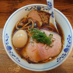 特製醤油らぁ麺