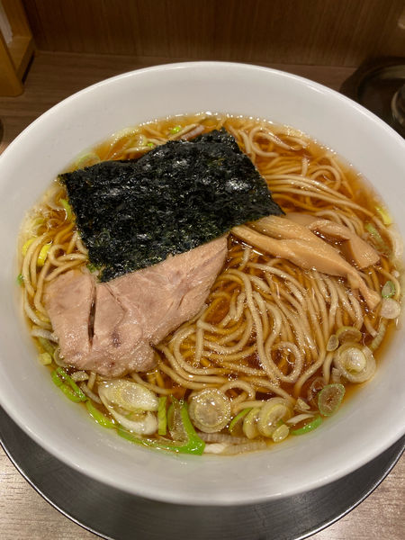 「中華そば」@舎鈴 エキュート赤羽店の写真