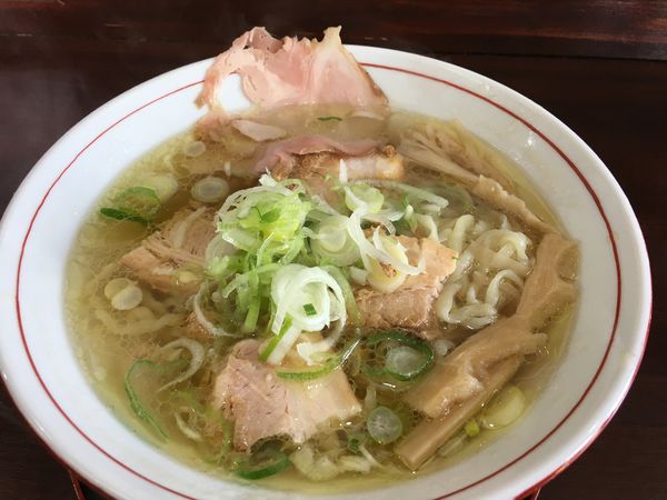 「塩らーめん」@麺や飯や 仁の写真