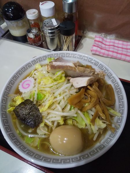 「中華そば(小)700円野菜120円(麺カタメ・濃いめ)」@所沢大勝軒の写真