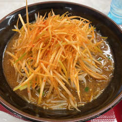 大盛たいわんラーメン　辛みネギ　麺硬