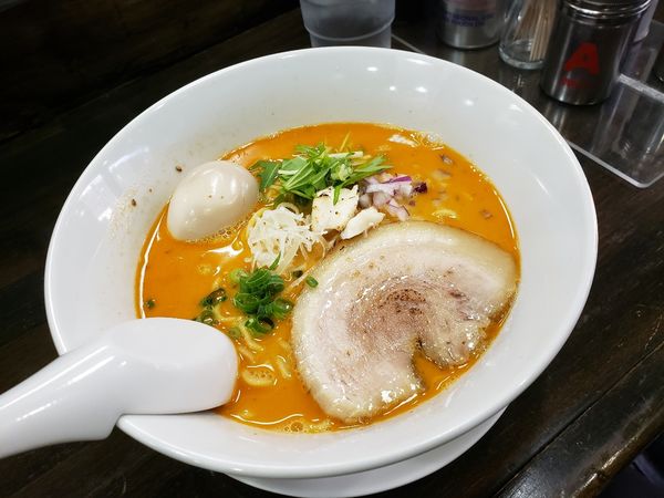 「辛鯛味噌ラーメン味玉」@ラーメン晃煇の写真
