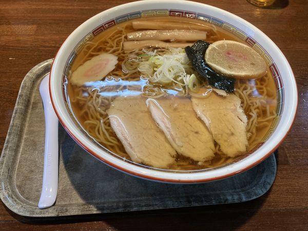「醤油ラーメン中盛」@支那そば 伊藤の写真