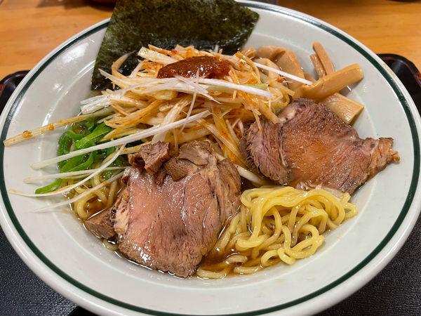 「ネギ醤油ラーメン800円」@かつ源の写真