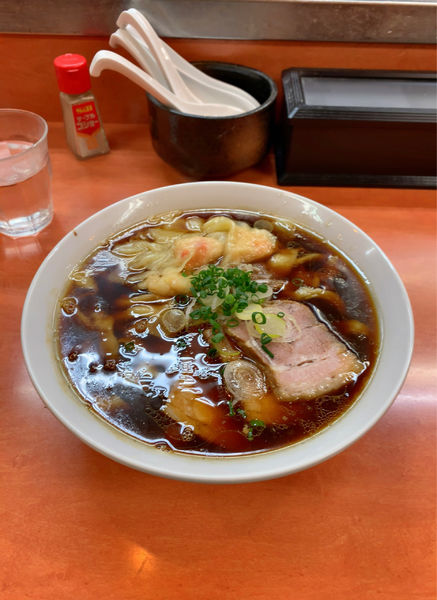 「海老ワンタン麺 濃口 大盛り」@日陰の写真