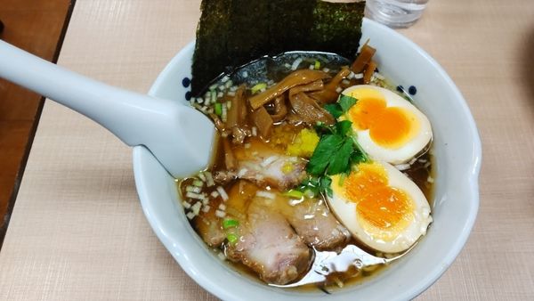 「特製ラーメン（醤油）」@与ろゐ屋の写真