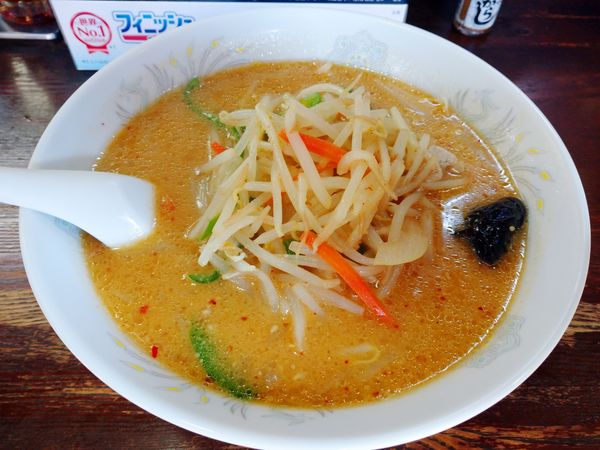 「味噌ラーメン（750円）」@らーめん餃子 栄喜の写真