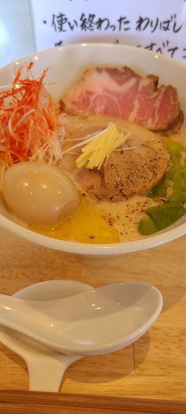 「鶏ミルクそば　クリスマスver.」@中華そば ひしおの写真