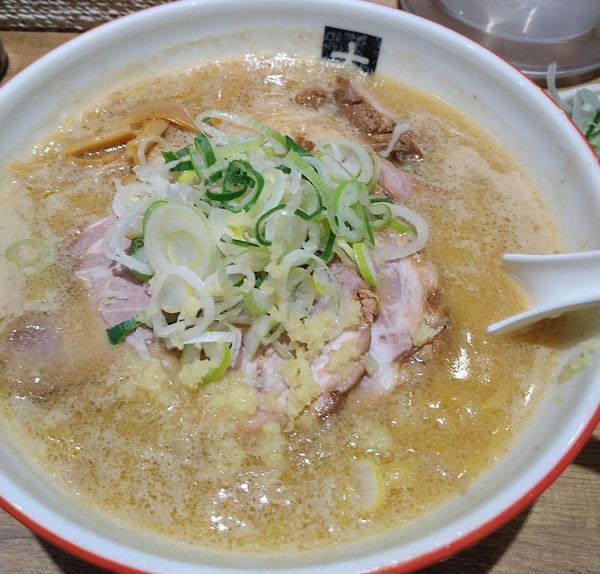 「味噌チャーシュー（大盛り）+ネギ」@大島の写真