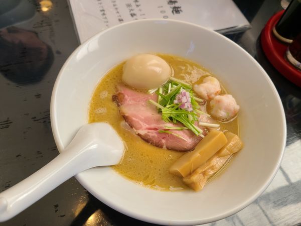 「伊勢海老白湯」@ラーメン香華の写真