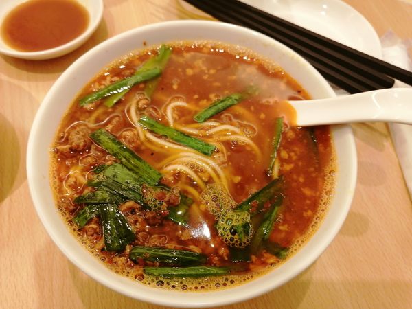 「台湾ラーメン 850円」@味仙 JR名古屋駅店の写真