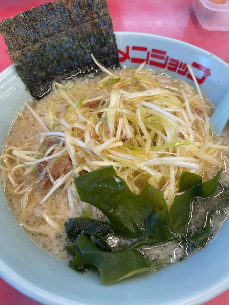 「ねぎラーメン中盛」@新ラーメンショップ 狭山本部の写真