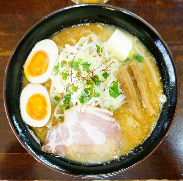 「【限定】味噌ラーメン＋味玉＋バター」@麺処 むら井の写真