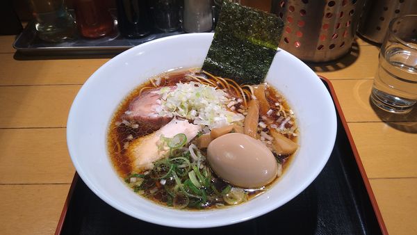 「名古屋コーチン醤油¥820+味玉¥100-」@らーめん 喜元門 八千代店の写真