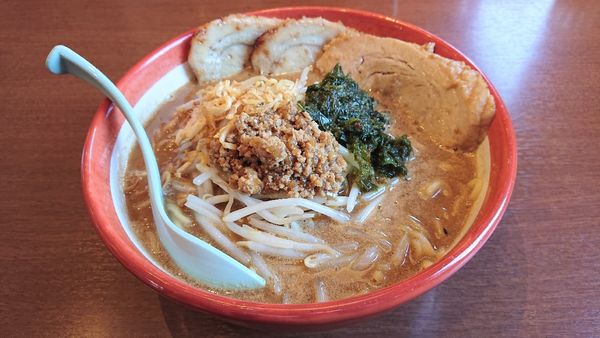 「伊勢味噌 味噌漬け炙りチャーシュー麺 麺大盛り   1364円」@麺場 田所商店 牛久店の写真