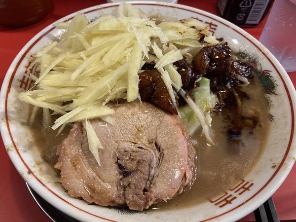 「豚1枚ラーメン ヤサイ少なめ黒アブラ」@ラーメン豚島 溝の口店の写真