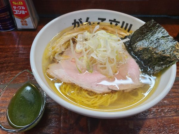 「しそ塩ラーメン」@元祖一条流がんこラーメン たま館分店の写真
