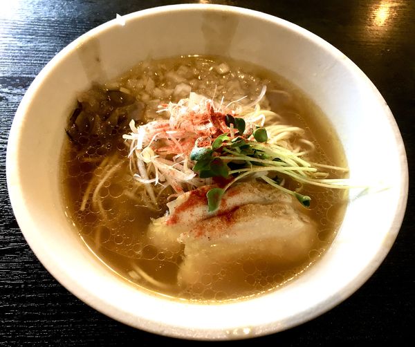 「あっさり鶏塩ラーメン(800¥)」@鶏SOBA 春夏冬～あきない～の写真
