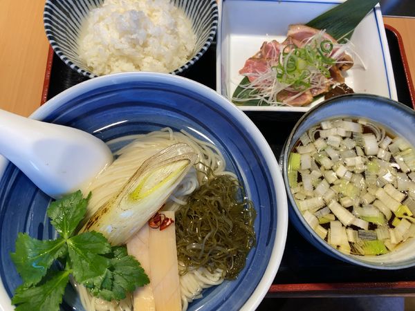 「昆布水の鴨つけそば ねぎみそ添え990円+ライス」@寿製麺よしかわ 川越店の写真