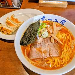 味噌らーめん 820円 ＋ 半餃子 190円