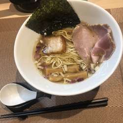 鶏と煮干し(醤油)