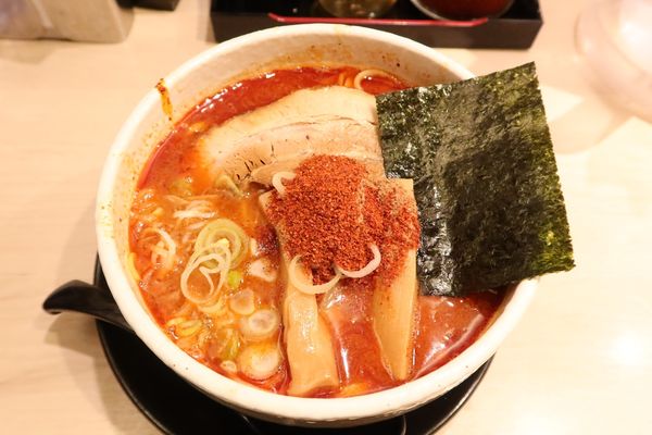 「辛辛魚らーめん￥９００」@麺処 井の庄 名古屋店の写真