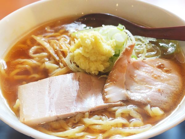 「醤油生姜ラーメン 中盛200g」@麺や うから家からの写真