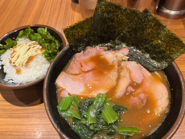 「チャーシューメン ¥920　ごはん ¥50」@横浜家系らーめん 輝道家の写真