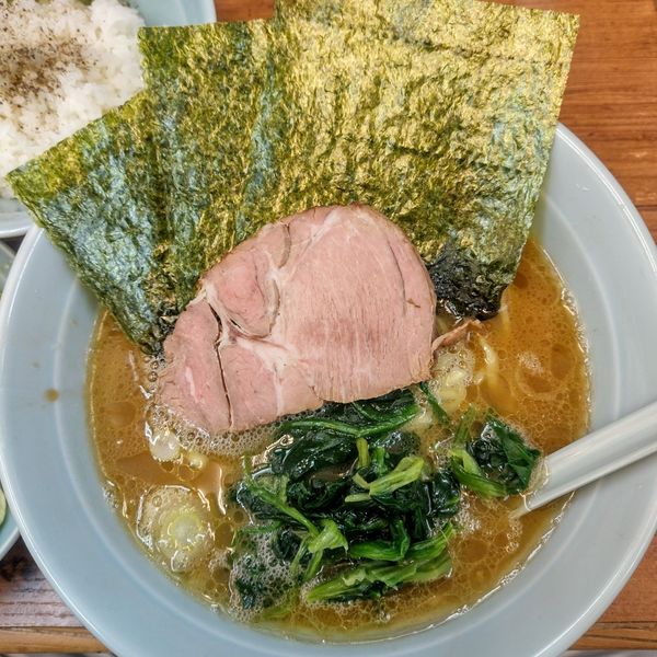「ラーメン」@横浜ラーメン 武蔵家 国領店の写真