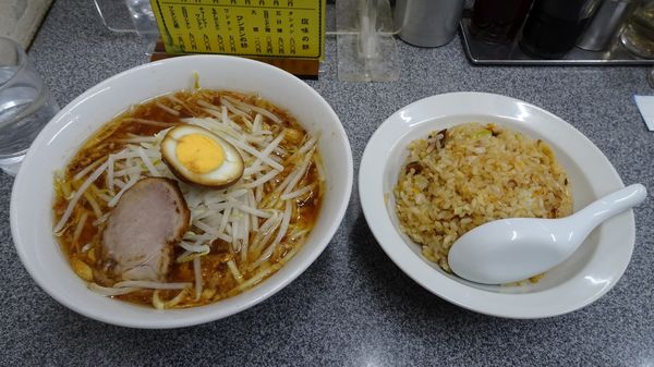 「中華麺（700円）＋炒飯（800円）」@中華麺店 喜楽の写真