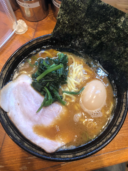 「ラーメン中盛　味玉」@末廣家の写真