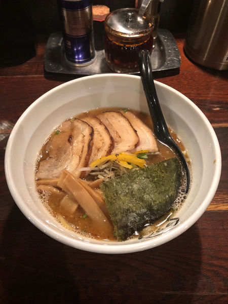 「ラーメン」@麺や すする 本店の写真