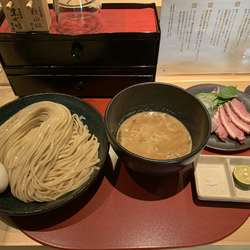 特製紀州鴨白湯つけ麺