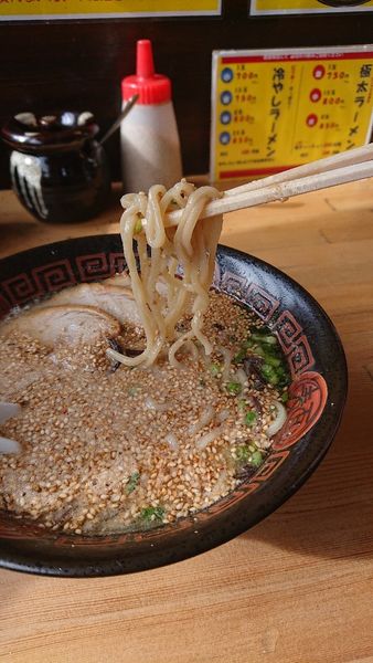 「令4・1・24激太ラーメン750円+半ライス50円」@うまい軒の写真