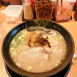 ラーメン　替玉無料