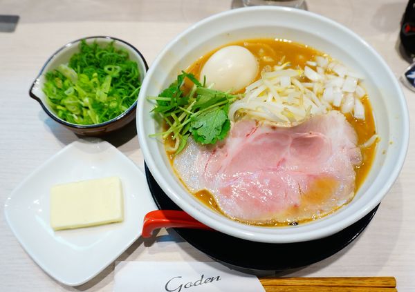 「味噌ラーメン＋味玉＋九条ネギ＋エシレバター」@味噌専門店 〜味噌呉田   life〜の写真