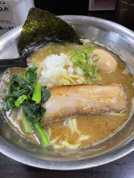 「濃厚鶏白湯らーめん＋味玉¥950 半ライス無料」@二代目ラーメン処「まるは」 旬の写真